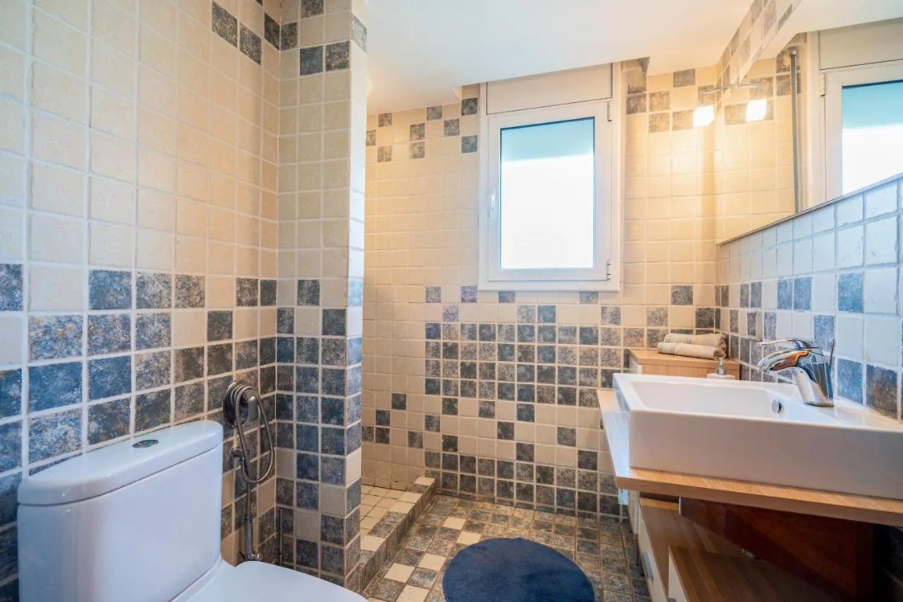 Casa Familiar Con Piscina Villa Llica d'Amunt Spain